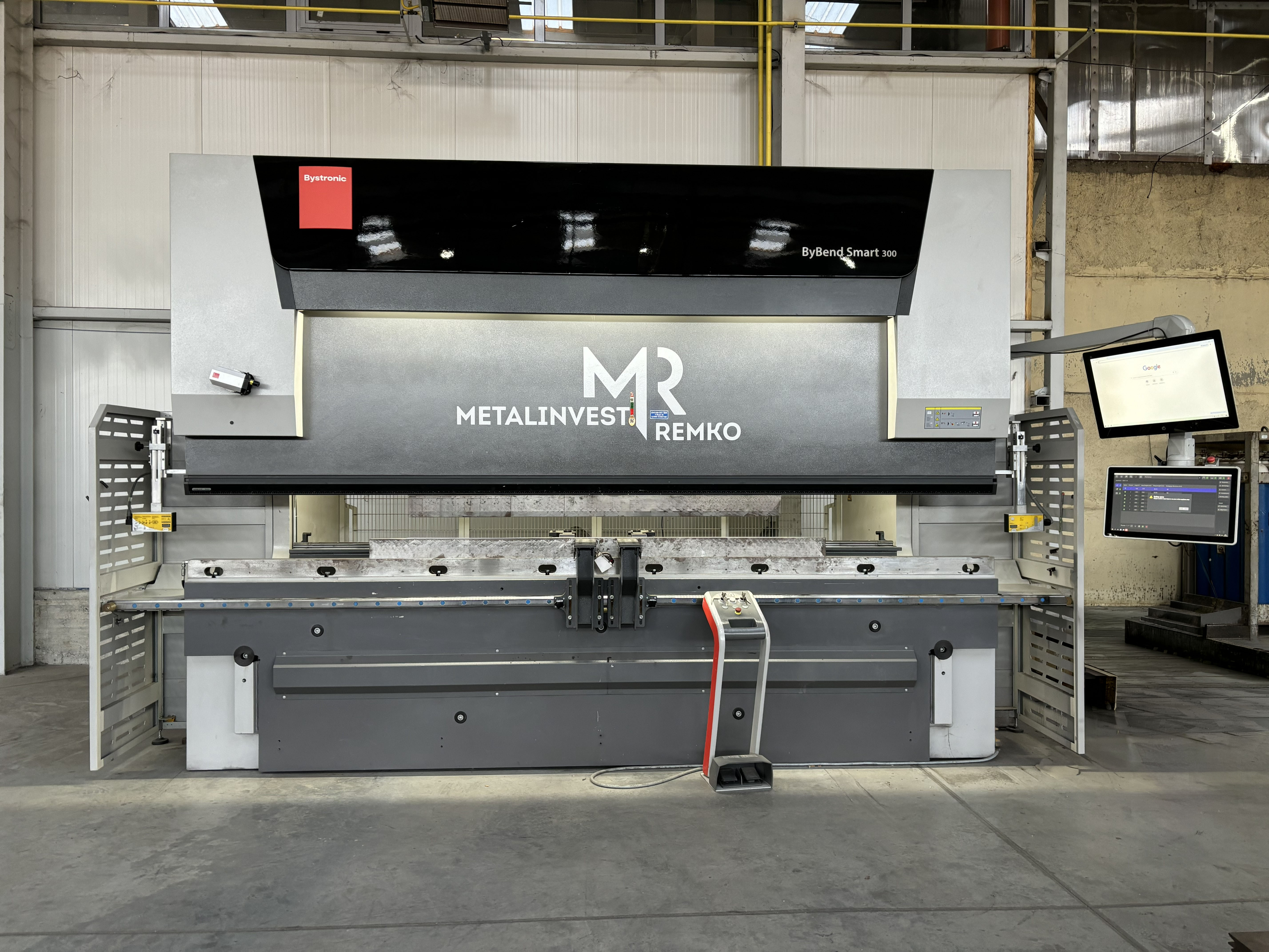 Bystronic Press Brake 300 t., 4000 mm length