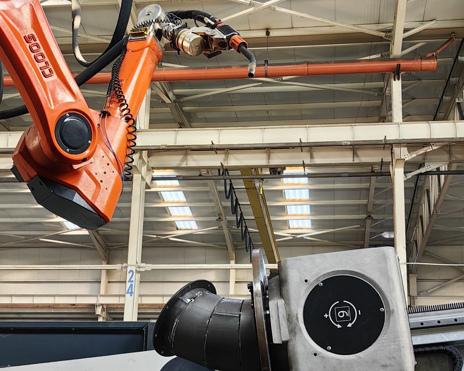 New CLOOS QIROX Robotic Welding Cell — 4
