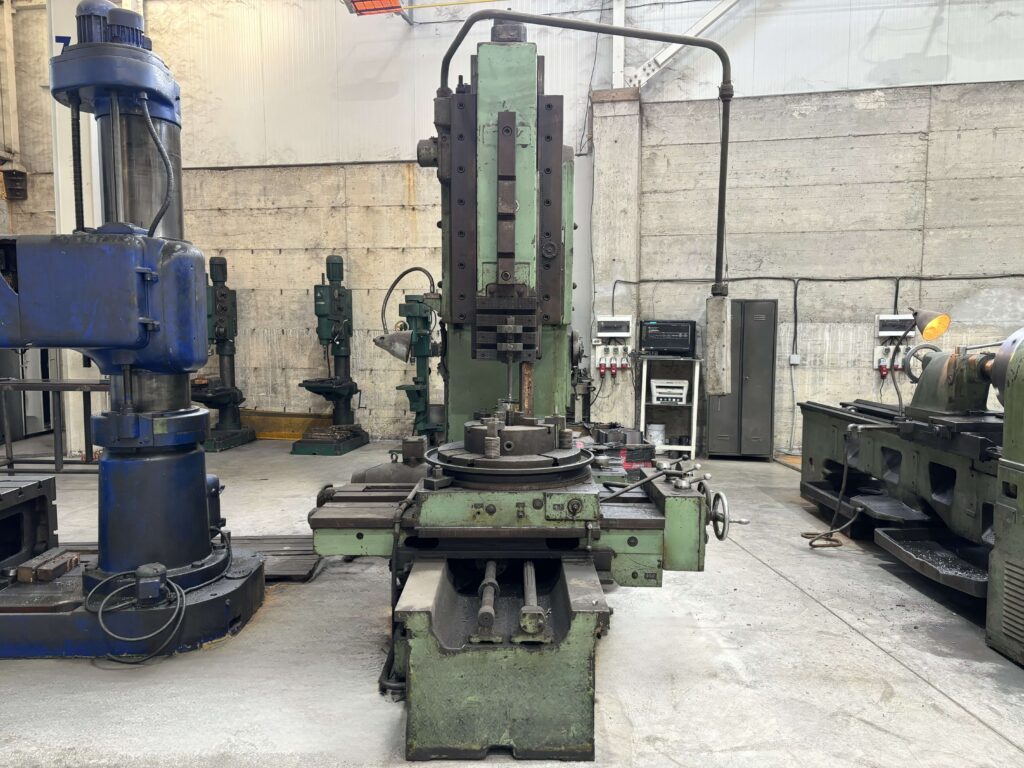 Radial drilling machines- 1700/1500mm