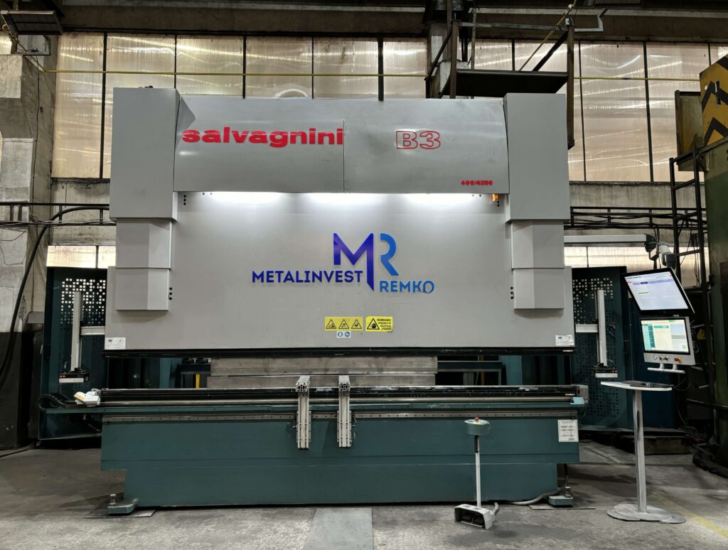 Salvagini B3 hydraulic Press Brake 420t./4250mm length
