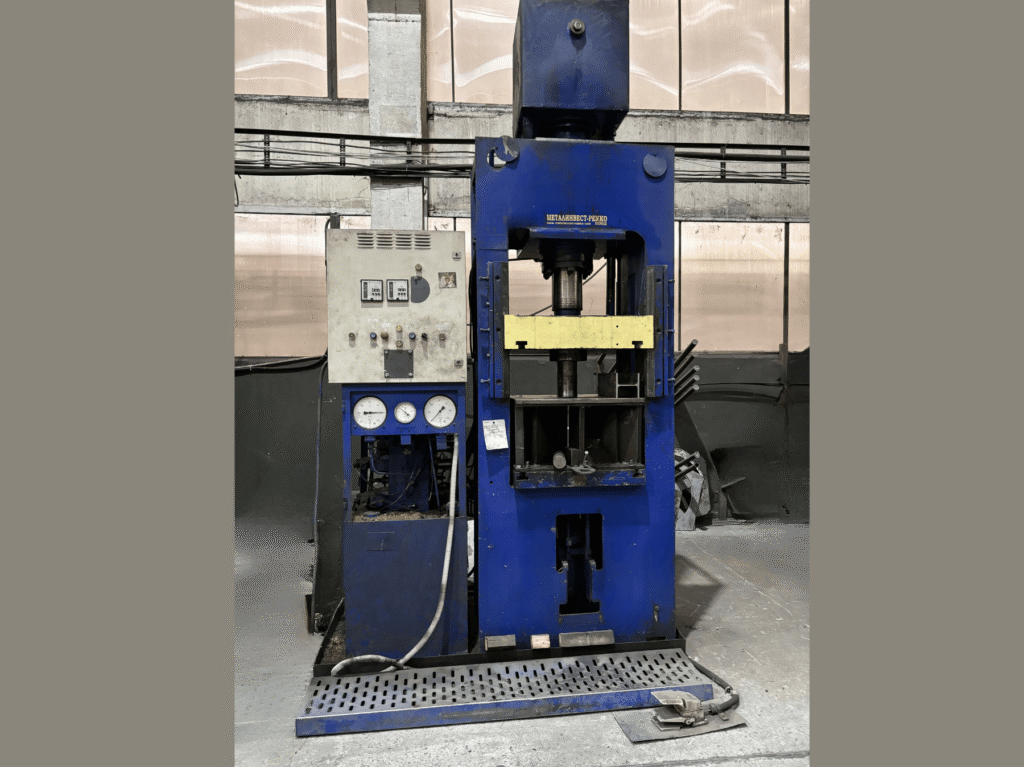 Hydraulics and eccentric press- 63t.